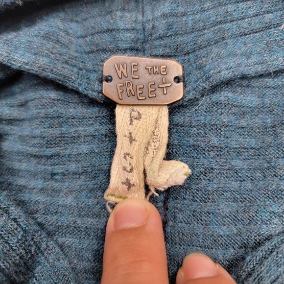 We‎ The Free Small Long Sleeve Pullover Cowl Neck Blue Women's Sweater - Picture 3 of 3